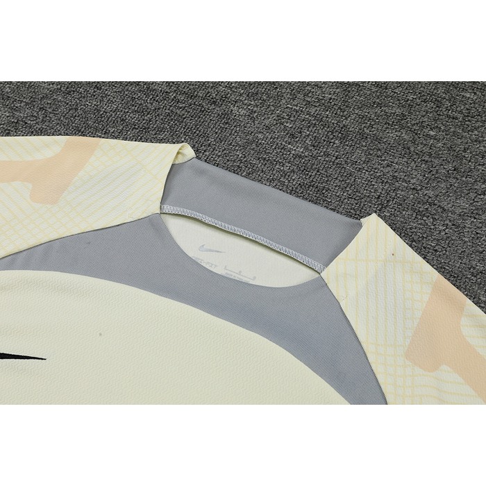 Chandal del Tottenham Hotspur Manga Corta 22-23 Beige - Pantalon Corto